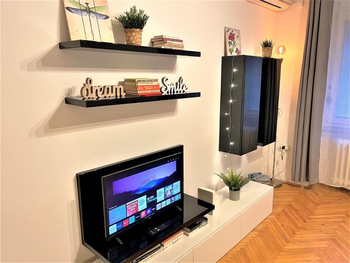 Apartment Helen - Old Town, Ac Bratislava Exterior foto